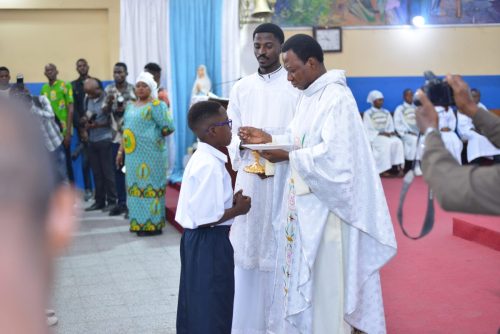 SMA_5447 Messe Première Communion en date du 07 Juin 2025